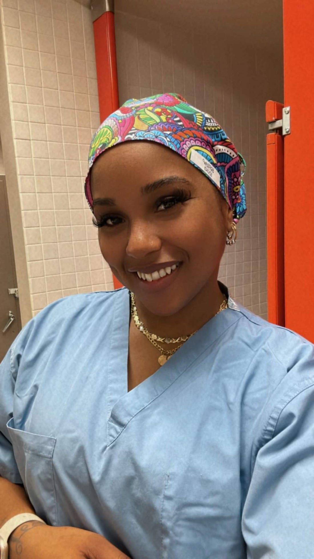 Beautiful women wearing a satin lined SoFlow Locks cap